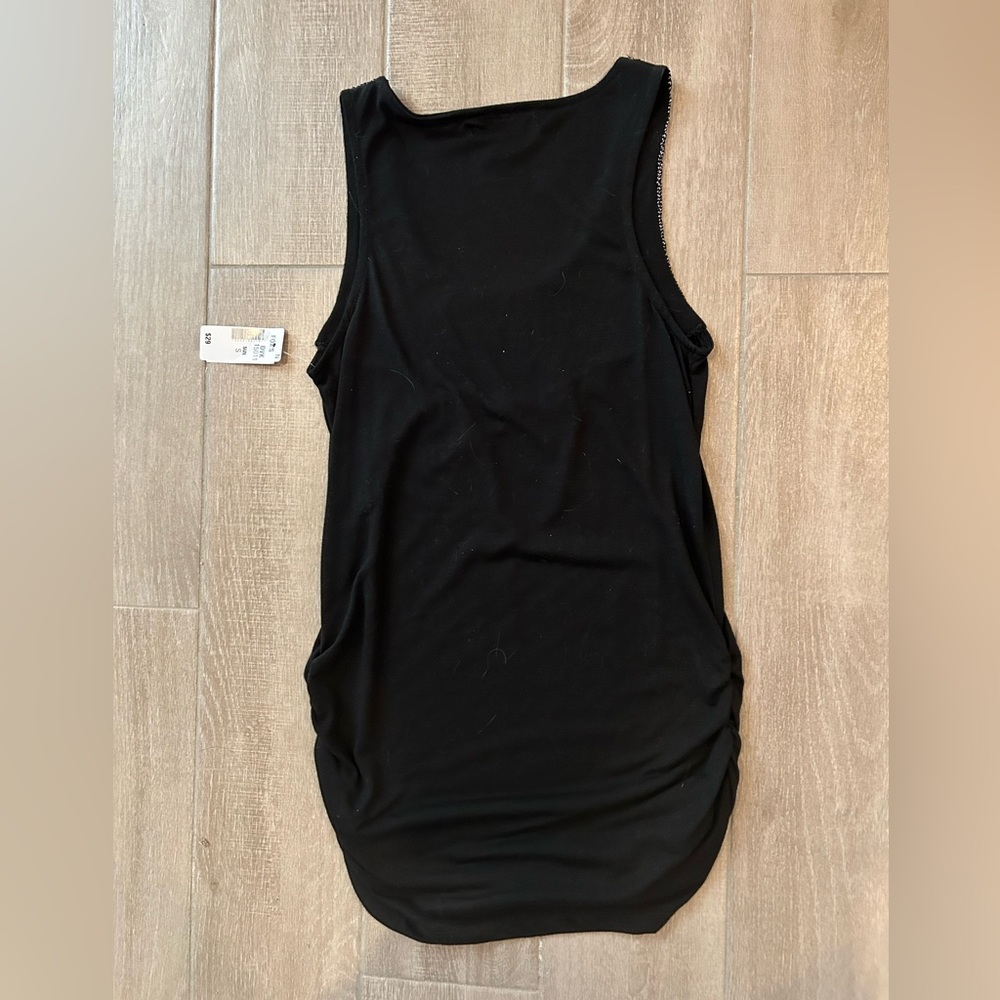 Fabulous sleeveless top with shimmery embellishment by David Kahn - Picture 3 of 7
